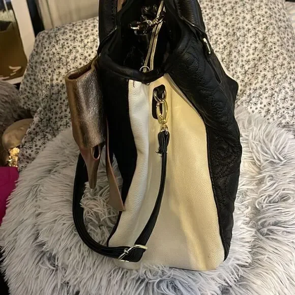 Y2K vintage betsey johnson black quilted roses bow crossbody/satchel/purse bag - Picture 3 of 10